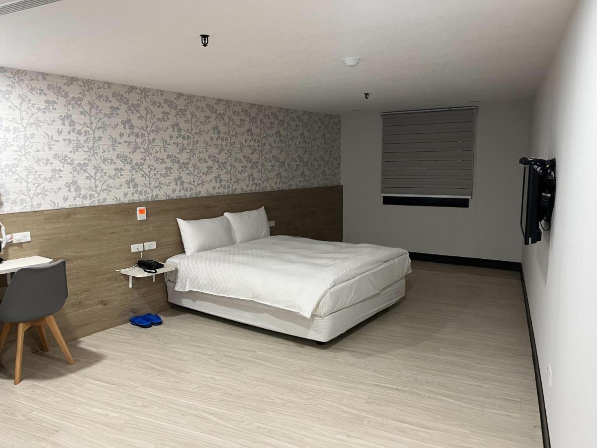 Lan Yin Tie Dao Hotel Tainan Esterno foto