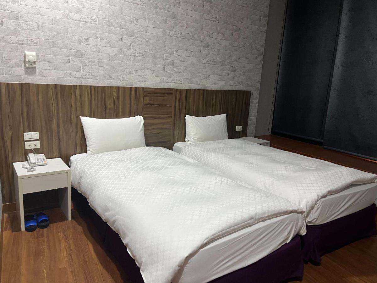 Lan Yin Tie Dao Hotel Tainan Esterno foto