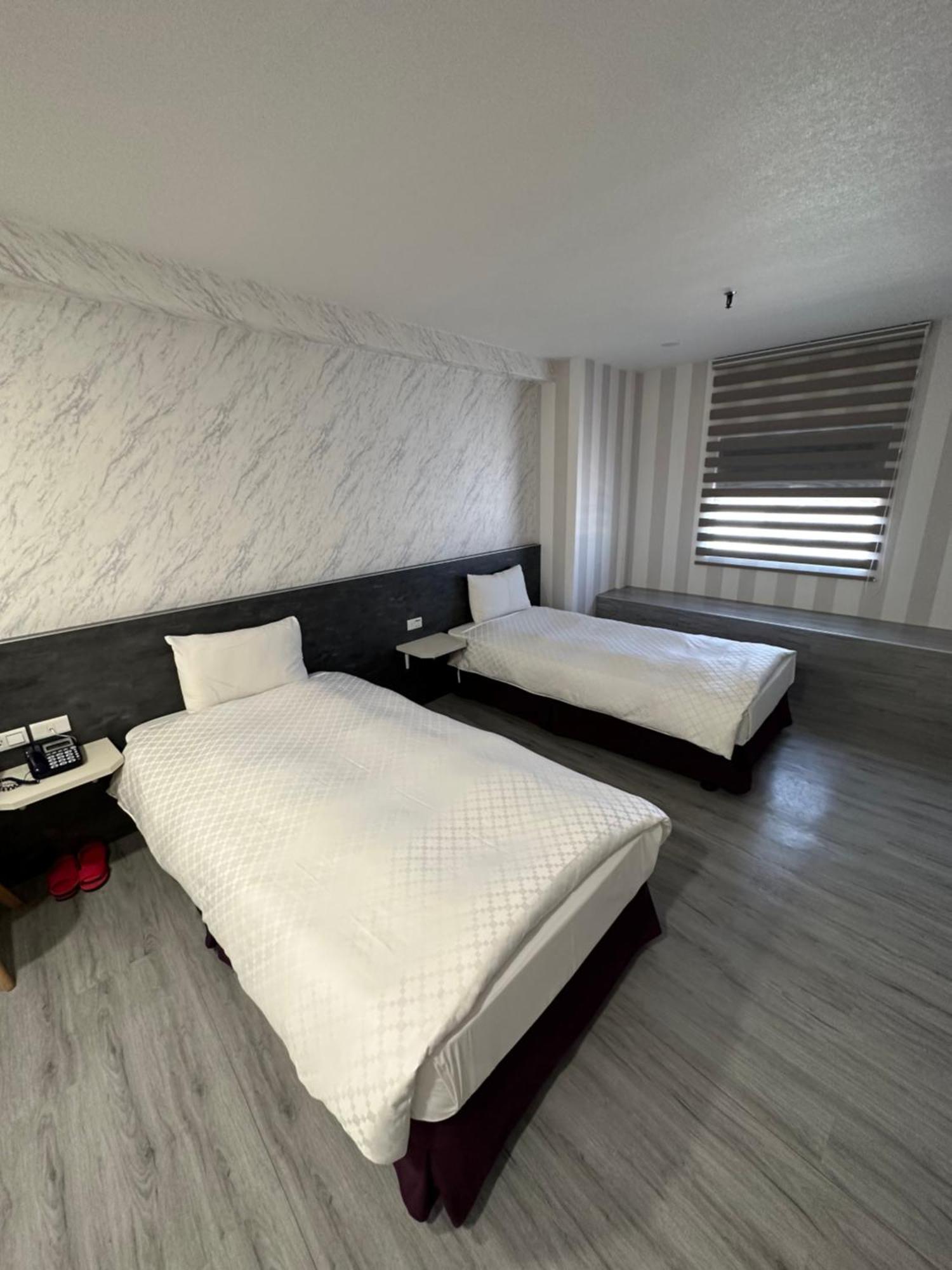 Lan Yin Tie Dao Hotel Tainan Esterno foto