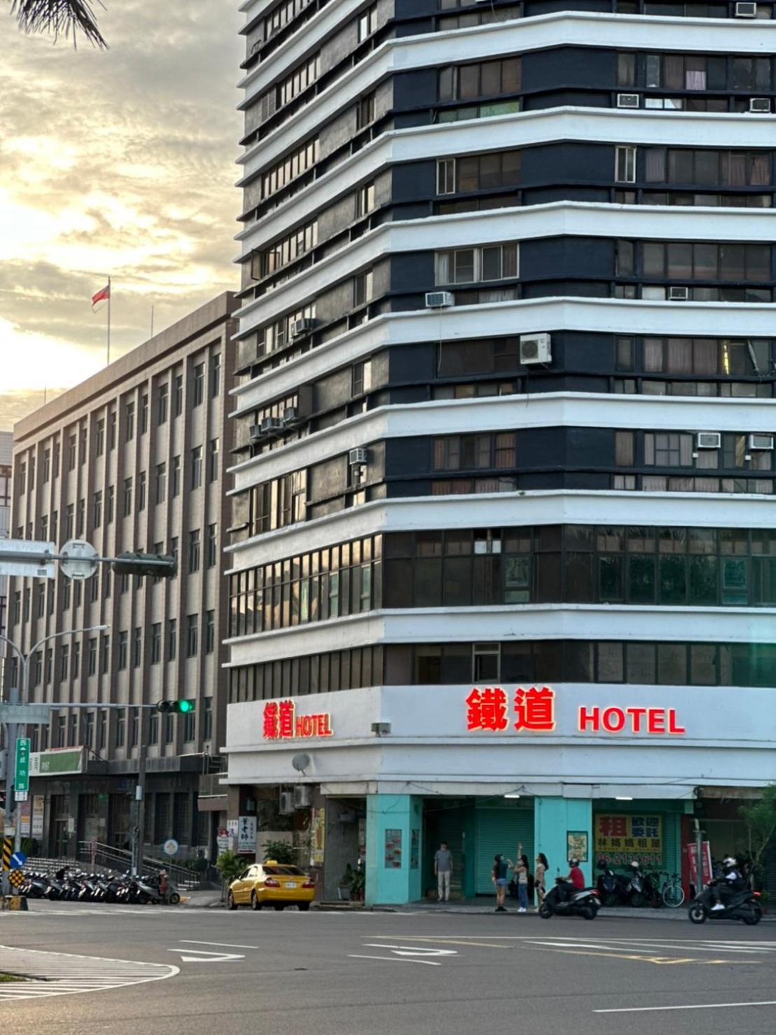 Lan Yin Tie Dao Hotel Tainan Esterno foto
