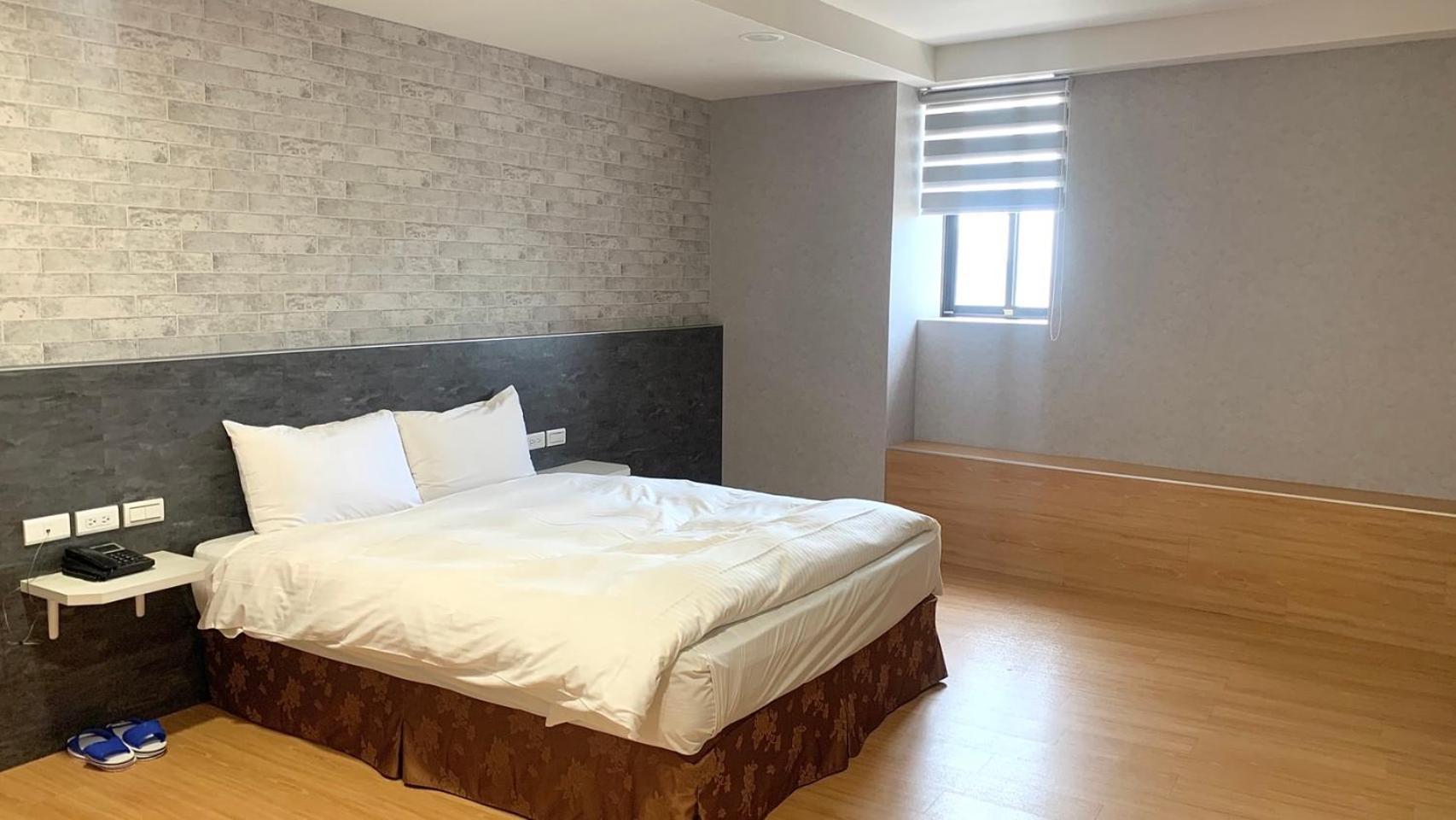 Lan Yin Tie Dao Hotel Tainan Esterno foto