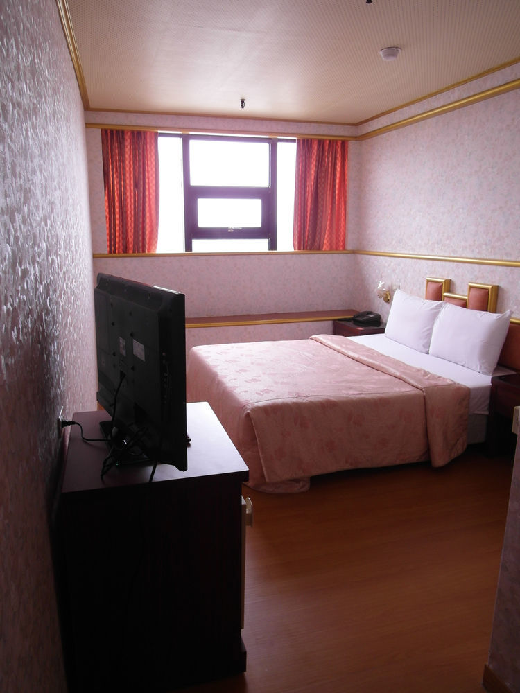 Lan Yin Tie Dao Hotel Tainan Esterno foto