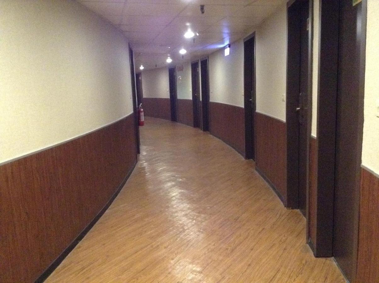 Lan Yin Tie Dao Hotel Tainan Esterno foto